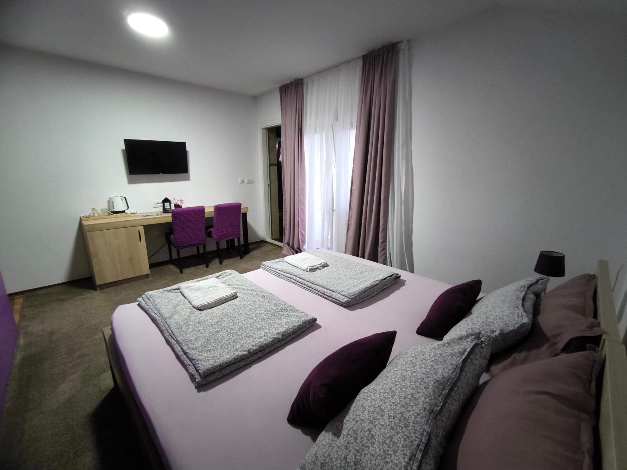 Pansion Infinity Hotel Мостар Екстериор снимка