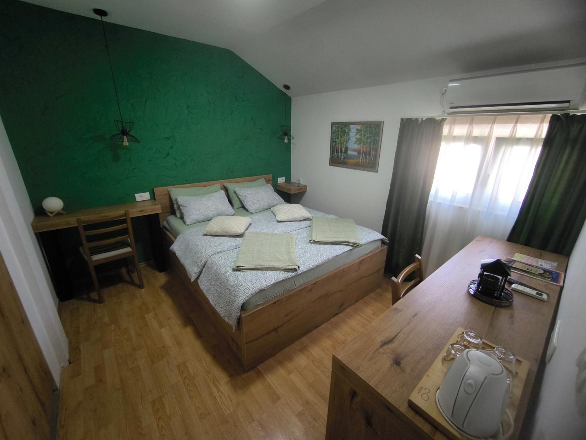 Pansion Infinity Hotel Мостар Екстериор снимка
